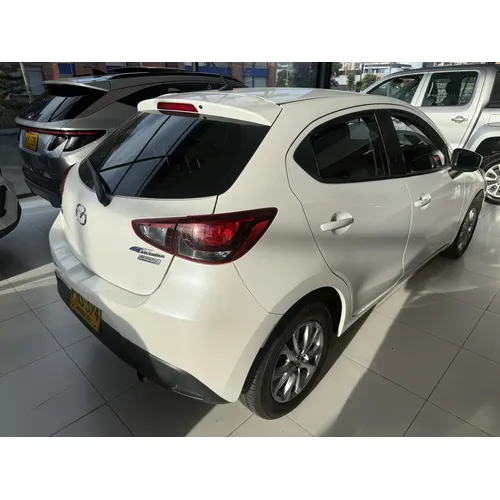 Mazda 2 2019 Blanco Bogotá