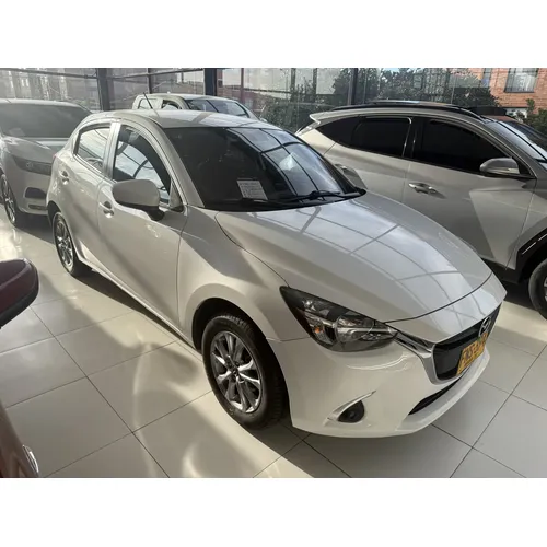 Mazda 2 2019 Blanco Bogotá