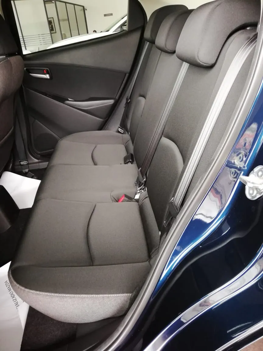 Mazda 2 Touring At Sedan 2025 Azul