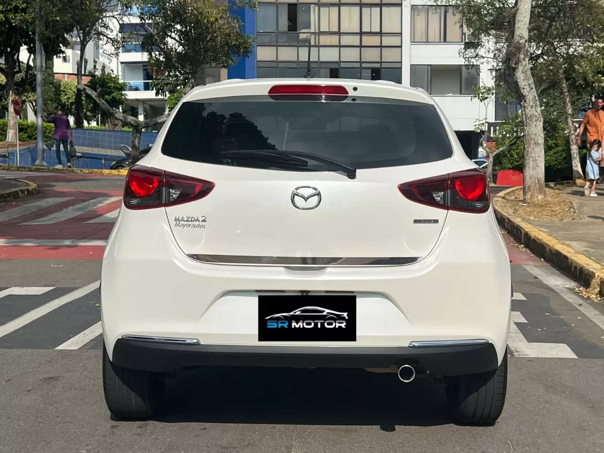 Mazda 2 Touring Carrocería Hatch Back Modelo 2024