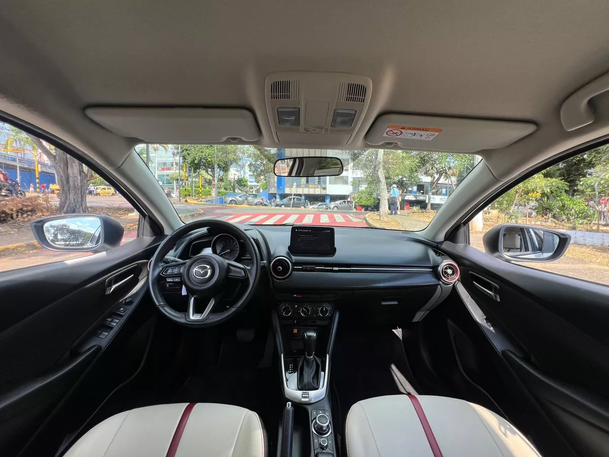 Mazda 2 Touring Carrocería Hatch Back Modelo 2024