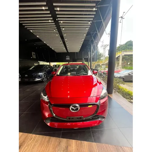 Mazda 2 2026 Rojo Bogotá