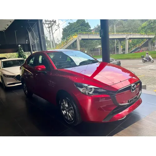 Mazda 2 2026 Rojo Bogotá