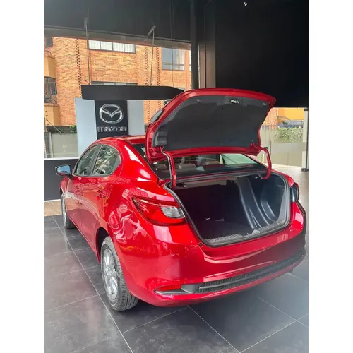 Mazda 2 2026 Rojo Bogotá