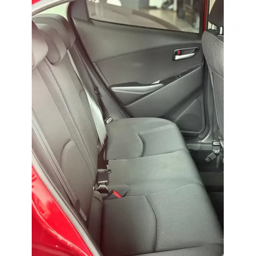 Mazda 2 2026 Rojo Bogotá