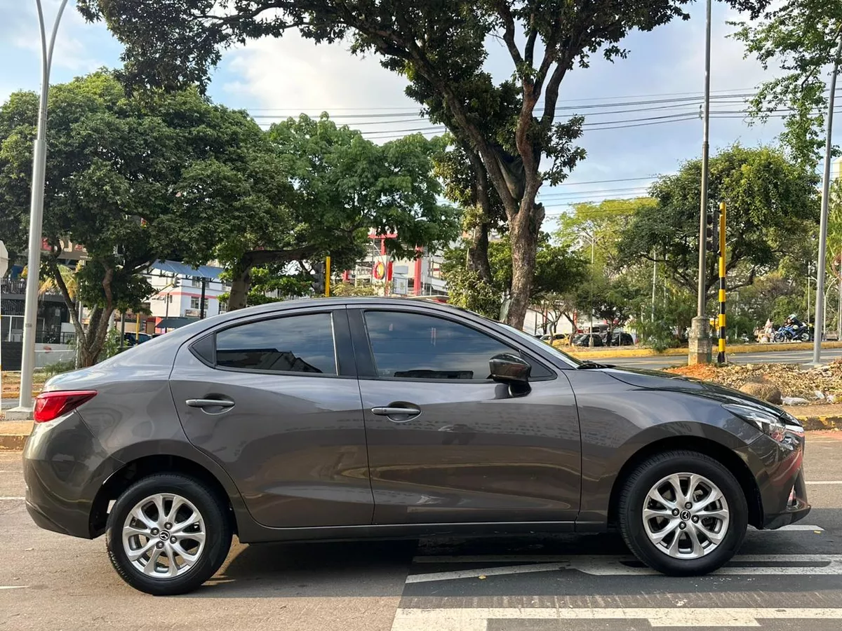 Mazda 2 Touring