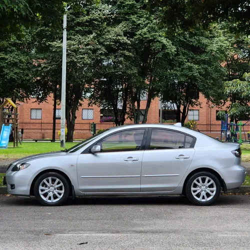 Mazda 3 2014 Plateado Bogotá