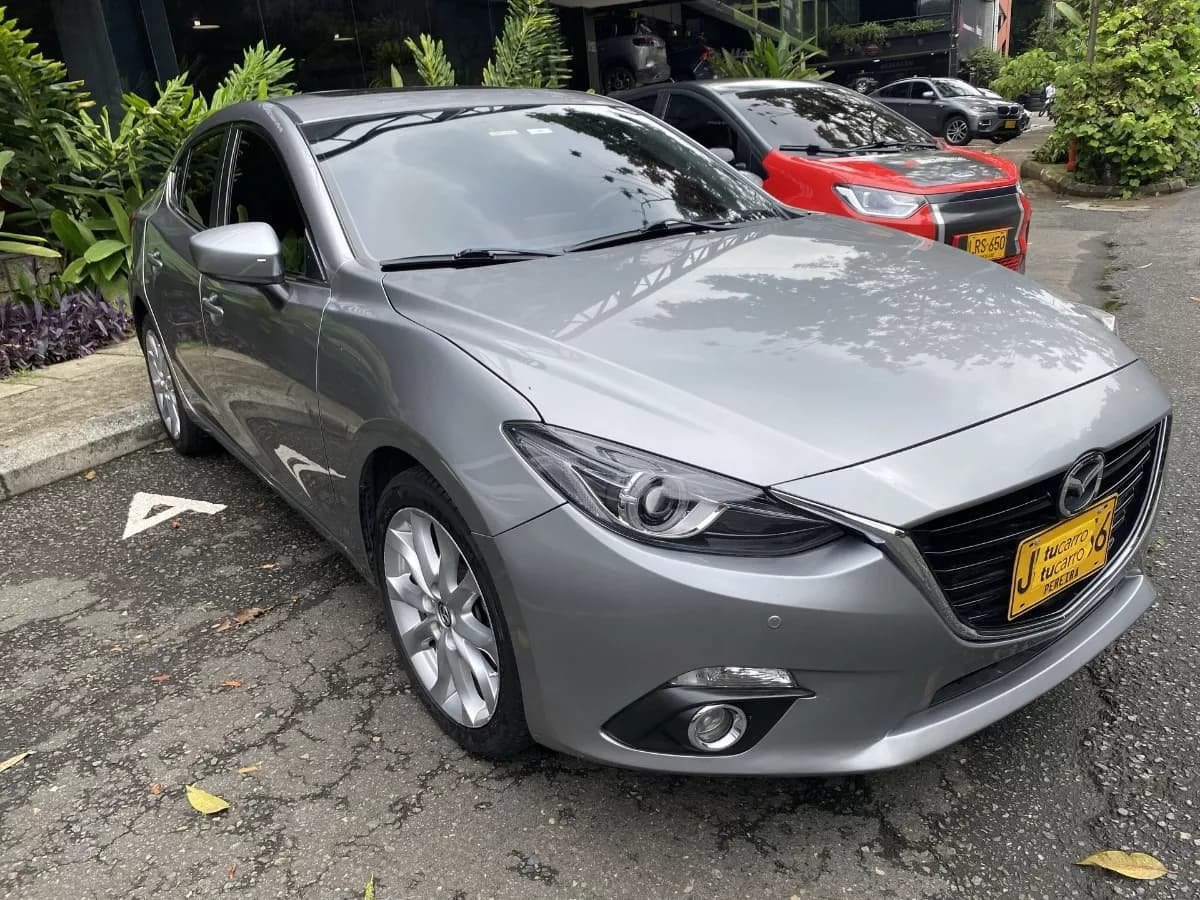 Mazda 3 2.0 Grand Touring At 4x2 2017 Gris