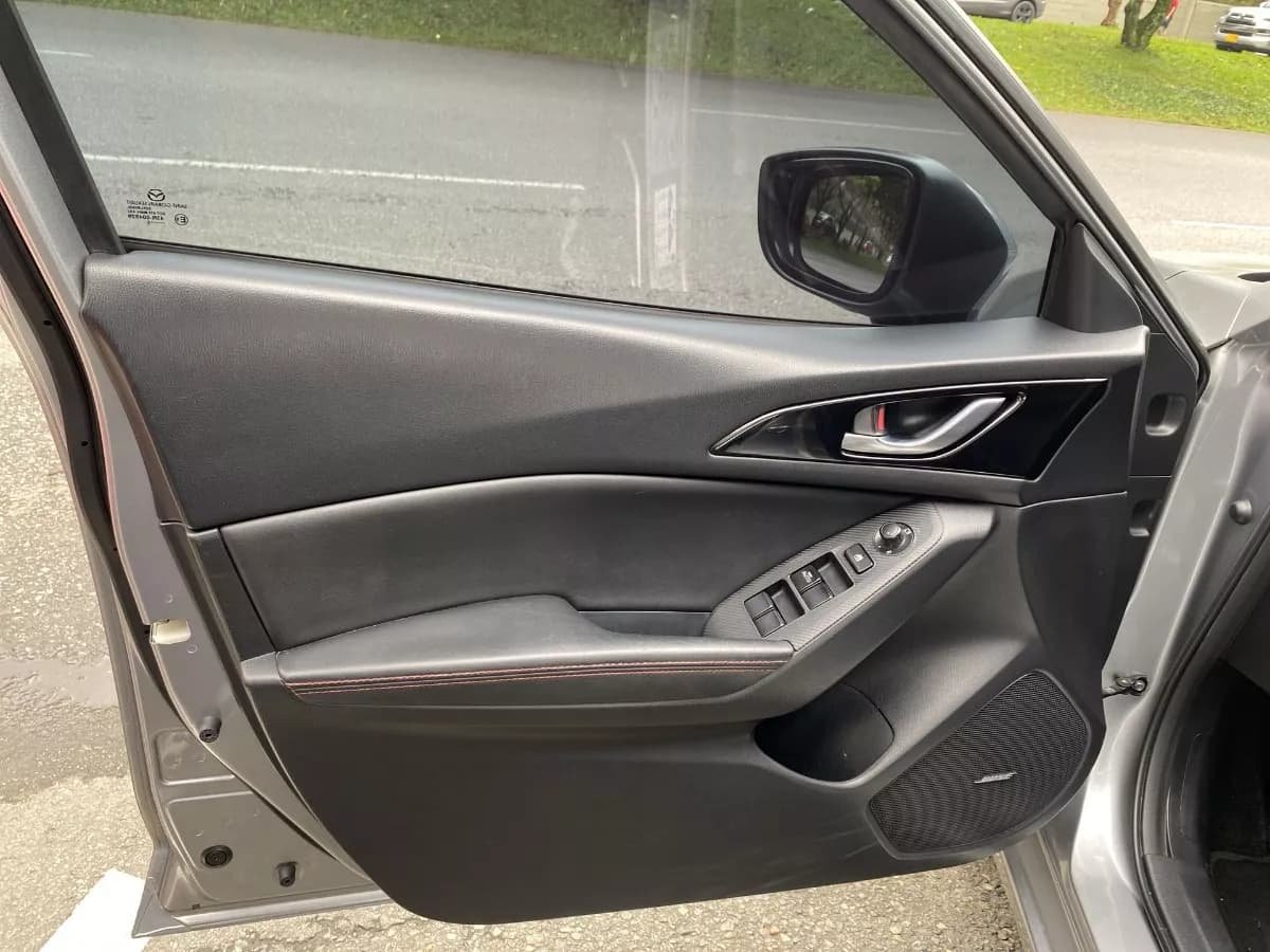 Mazda 3 2.0 Grand Touring At 4x2 2017 Gris