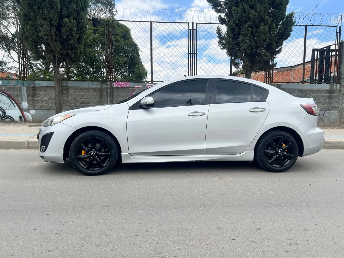 Mazda 3 2011 Gris Madrid