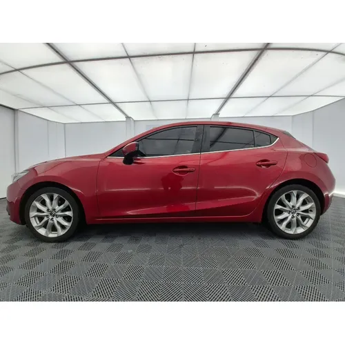 Mazda 3 2017 Rojo Bogotá
