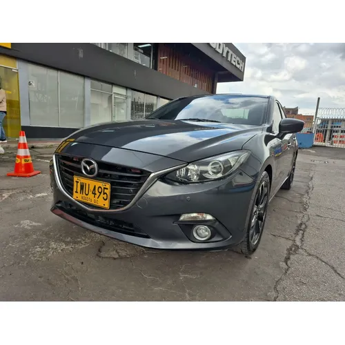 Mazda 3 2017 Gris Bogotá