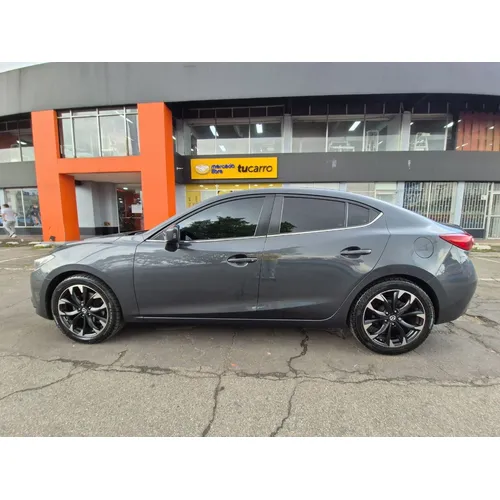 Mazda 3 2017 Gris Bogotá