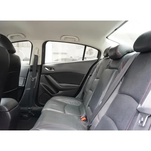 Mazda 3 2015 Gris Bogotá