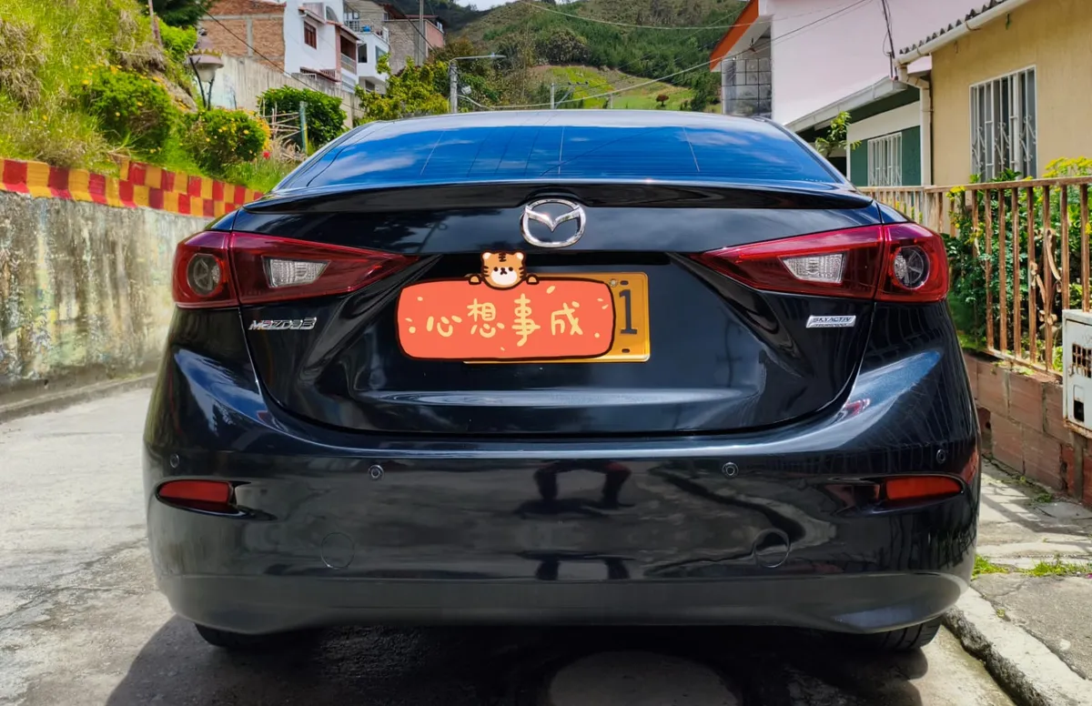 Mazda 3 2016 Negro Pamplona