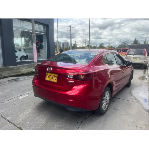 Mazda 3 2019 Rojo Bogotá