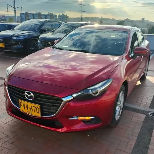 Mazda 3 2019 Rojo Bogotá
