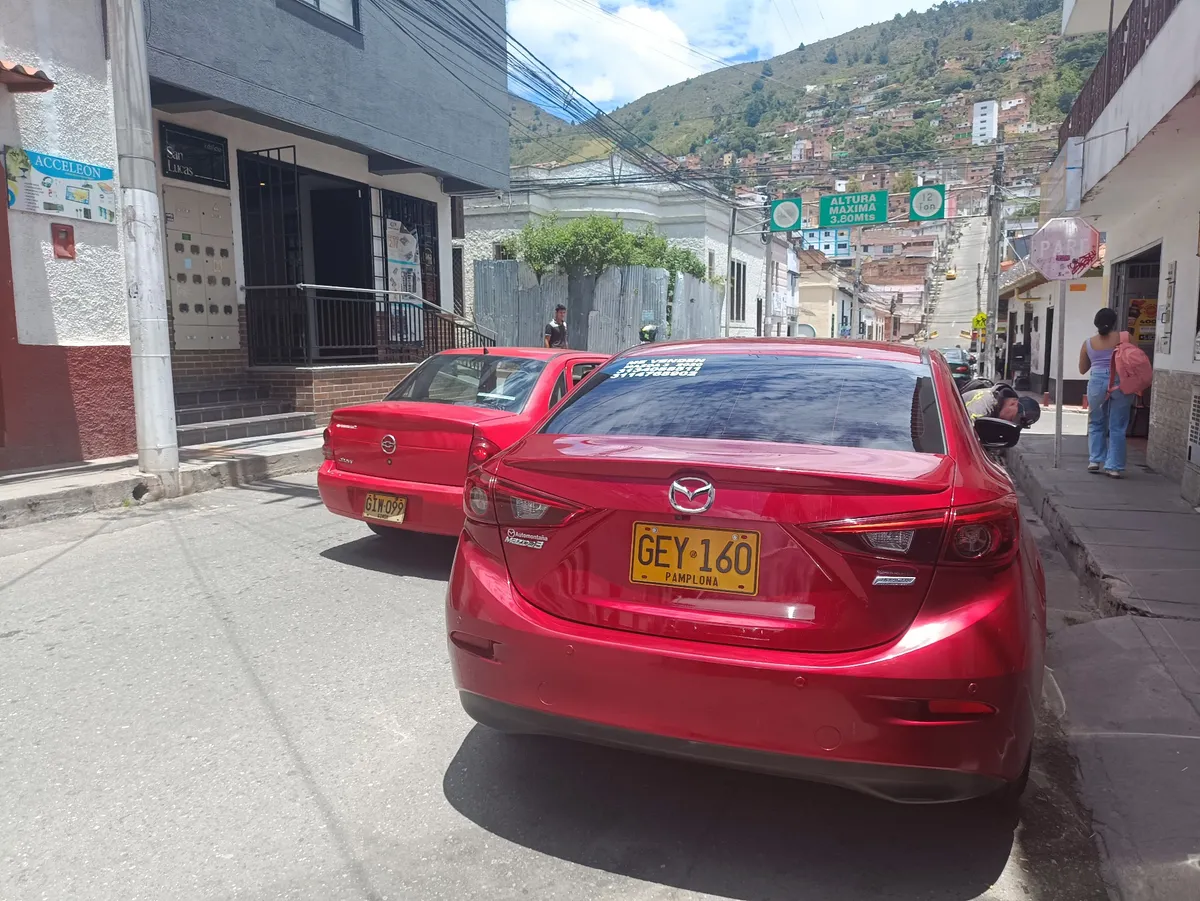 Mazda 3 2020 Rojo Pamplona
