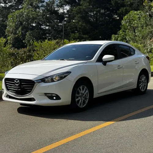 Mazda 3 2018 Blanco Medellín