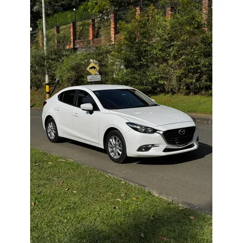 Mazda 3 2018 Blanco Medellín