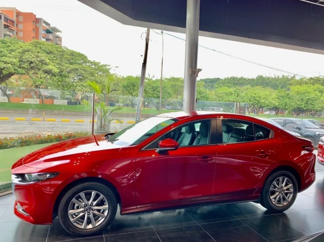 Mazda 3 2.0 Touring At Hibrido 2025 Rojo