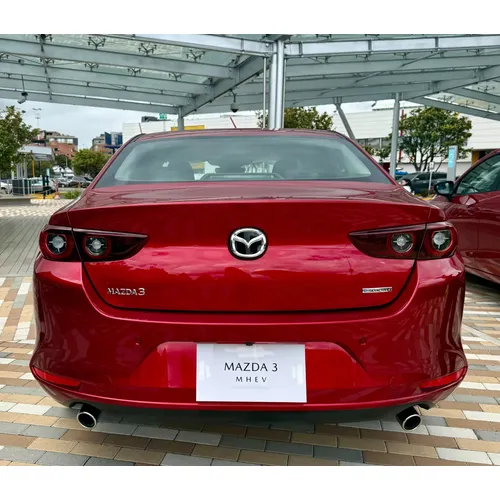 Mazda 3 2026 Rojo Bogotá