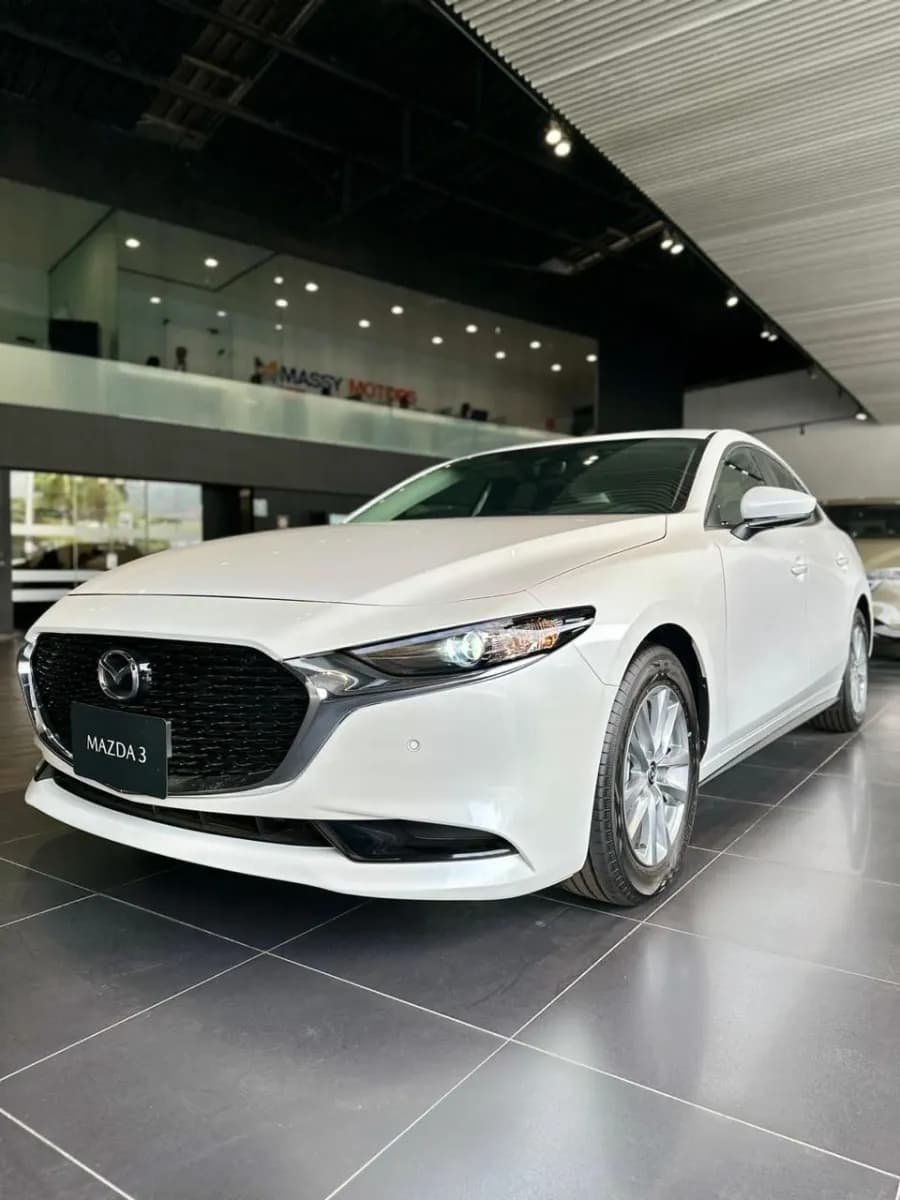 Mazda 3 Touring Híbrido 2025 Blanco
