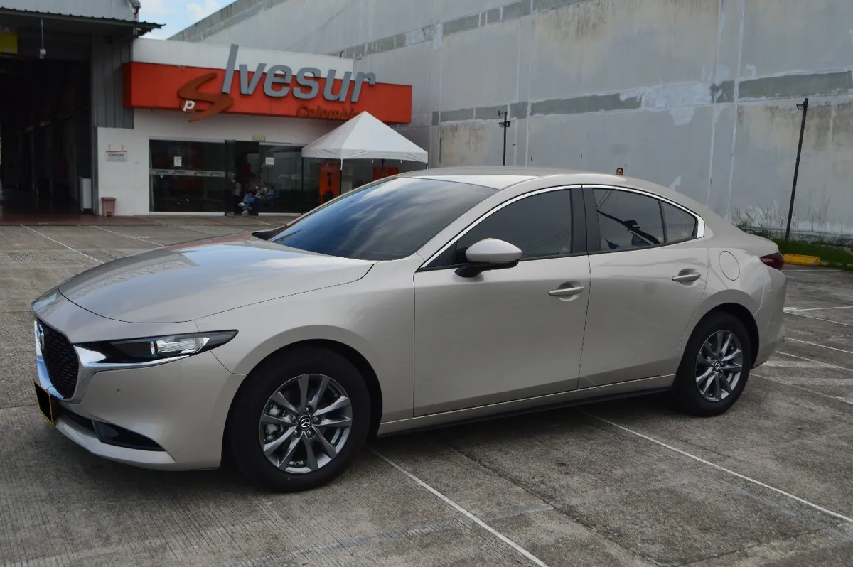 Mazda 3 2025 Plateado Ibagué