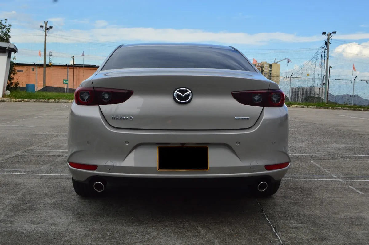 Mazda 3 2025 Plateado Ibagué