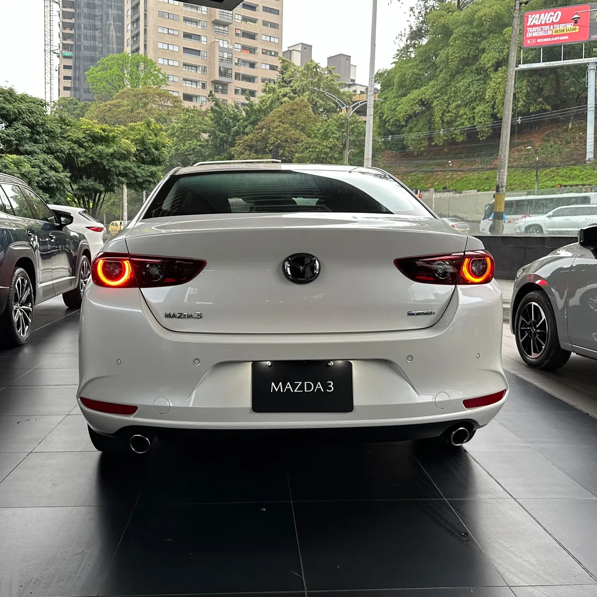 Mazda 3 2026 Blanco Medellín
