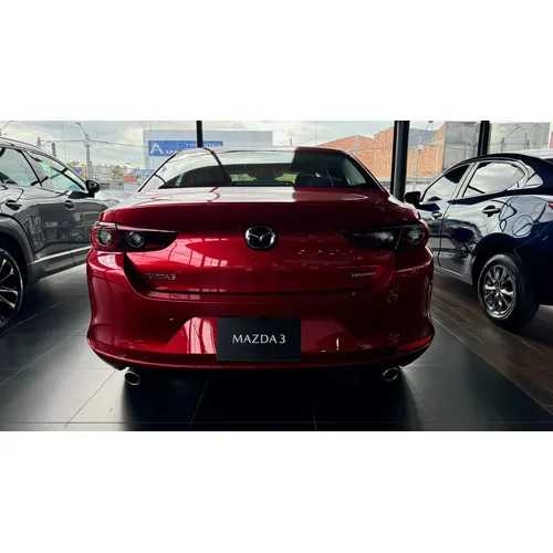 Mazda 3 2027 Rojo Bogotá