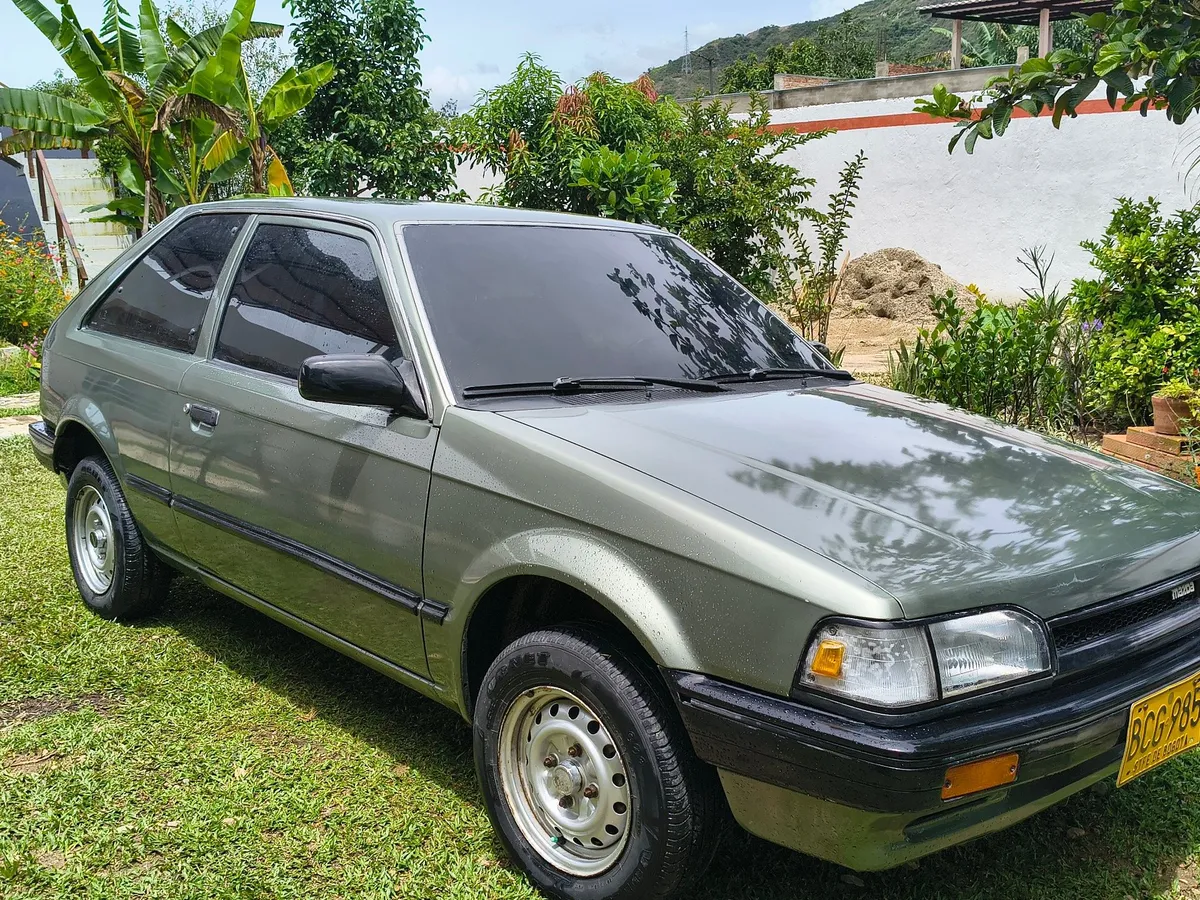 Mazda 323 1993 Verde Ocaña