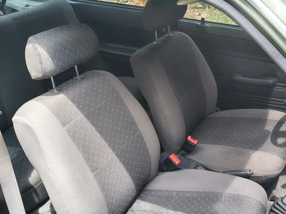 Mazda 323 1993 Verde Ocaña