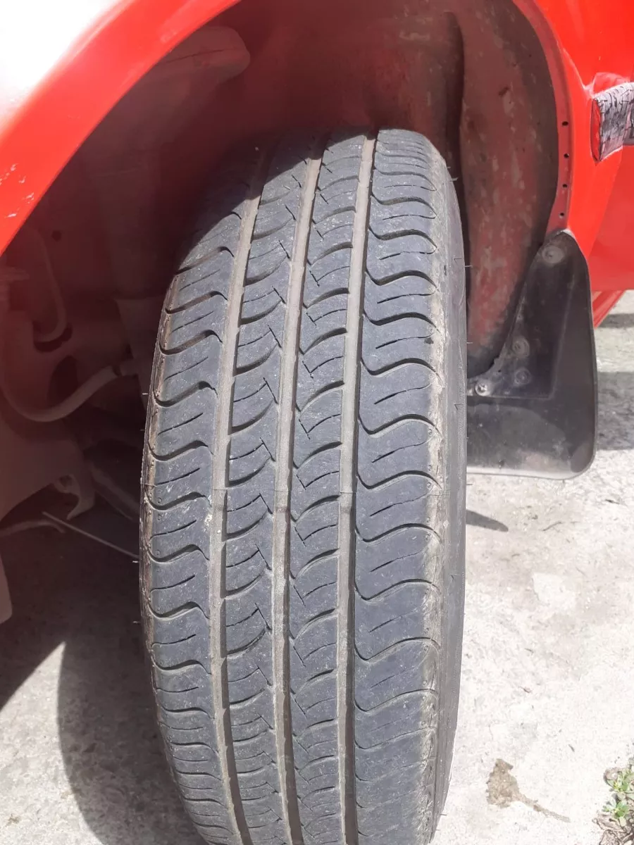 Mazda 323 1.3 He año 1996
