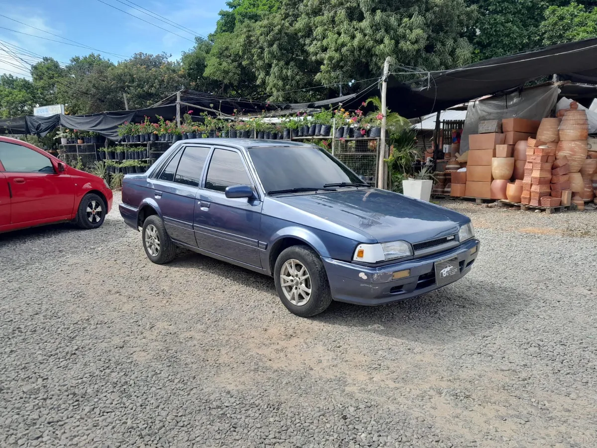 Mazda 323 1998 Azul Valledupar