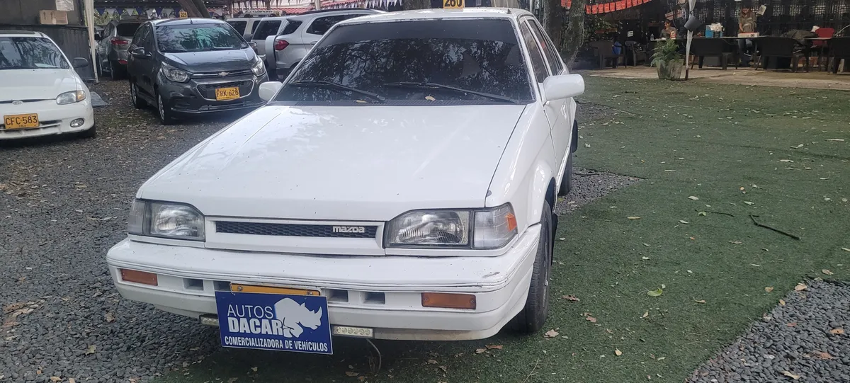 Mazda 323 1991 Blanco Cali