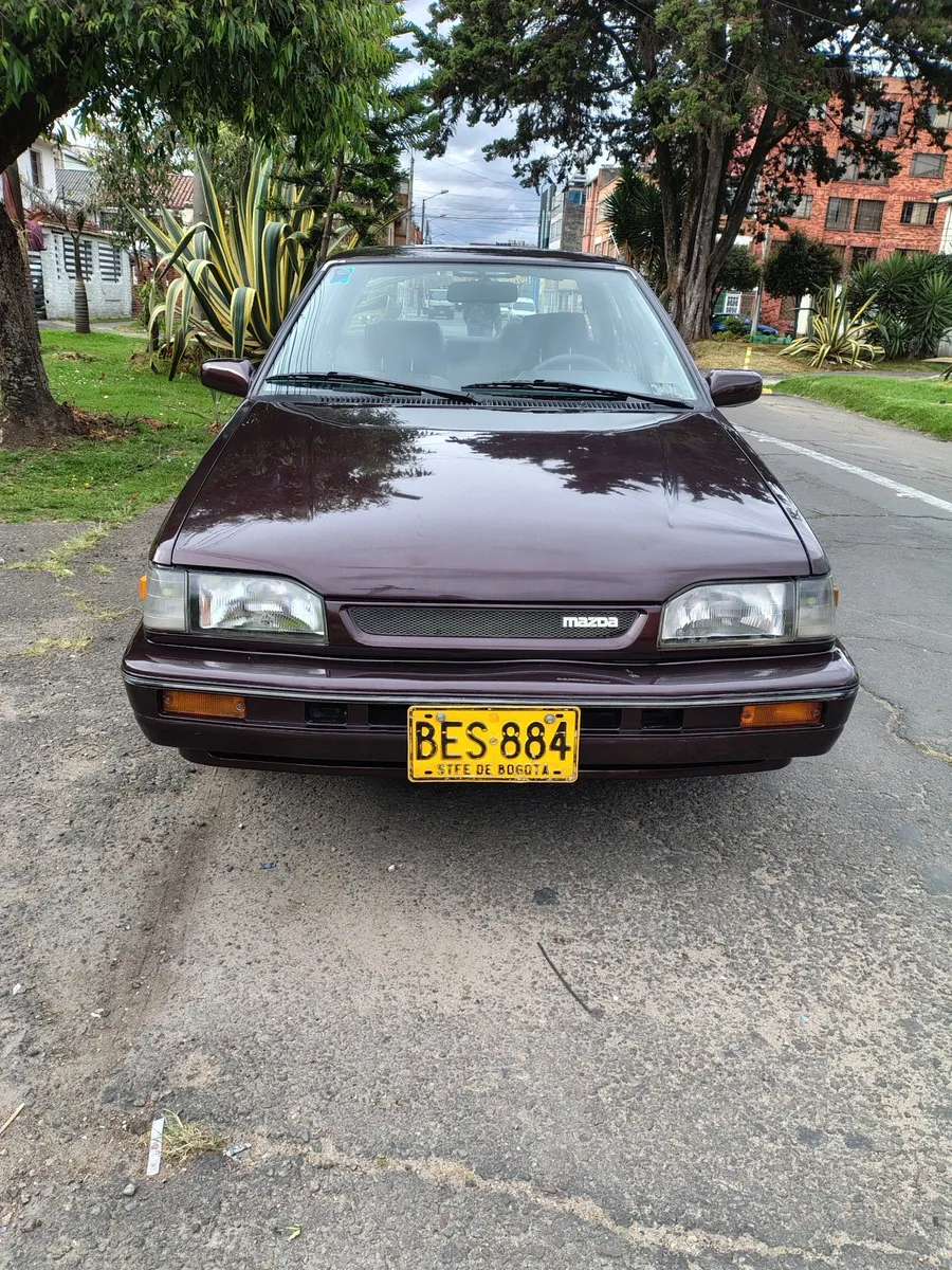 Mazda 323 1994 Vinotinto Bogotá