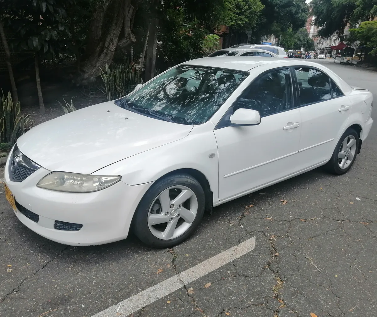 Mazda 6 2005 Blanco Bello