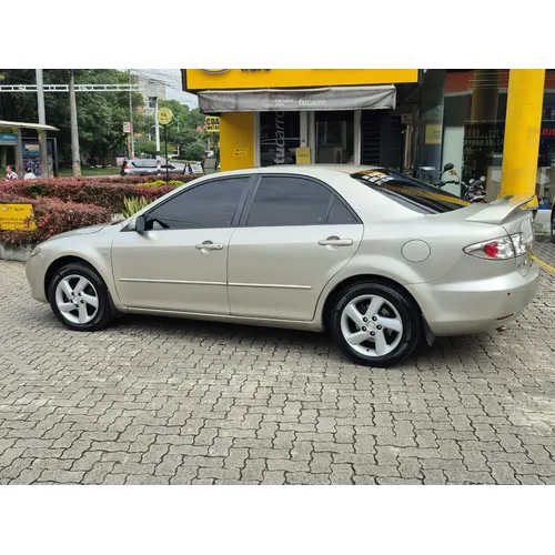Mazda 6 2005 Gris Medellín
