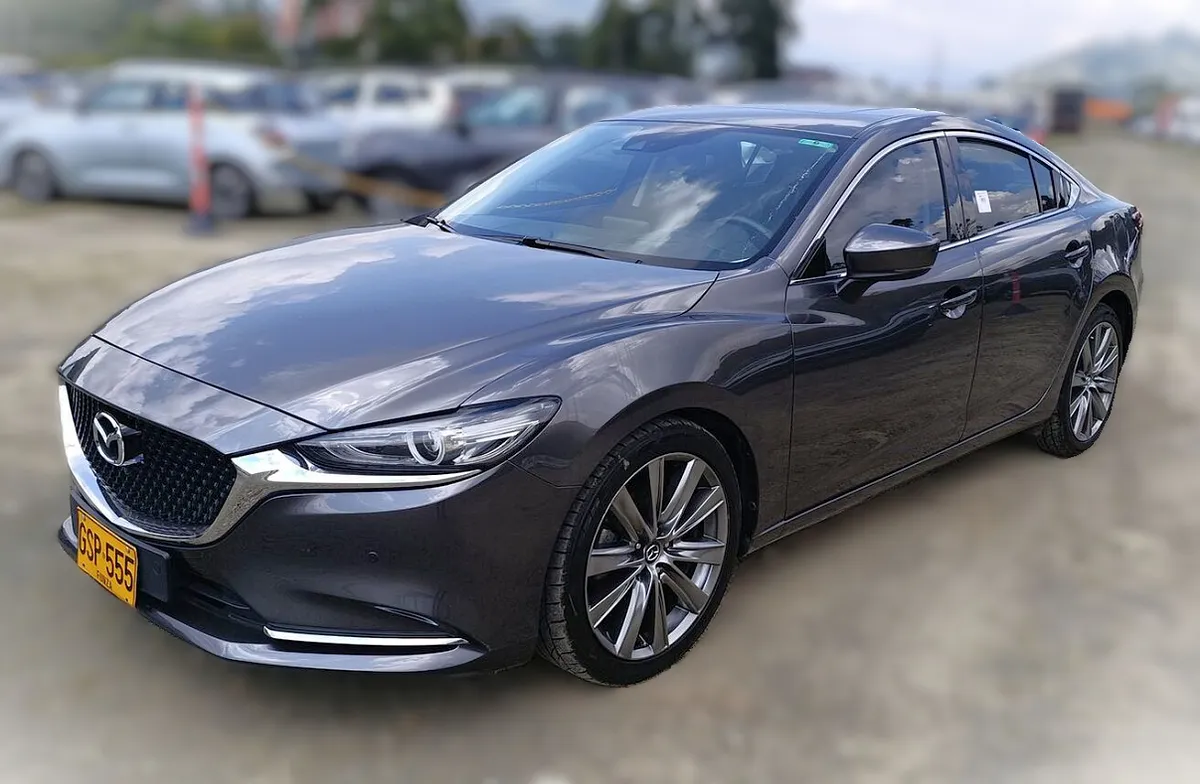 Mazda 6 2020 Gris Caldas