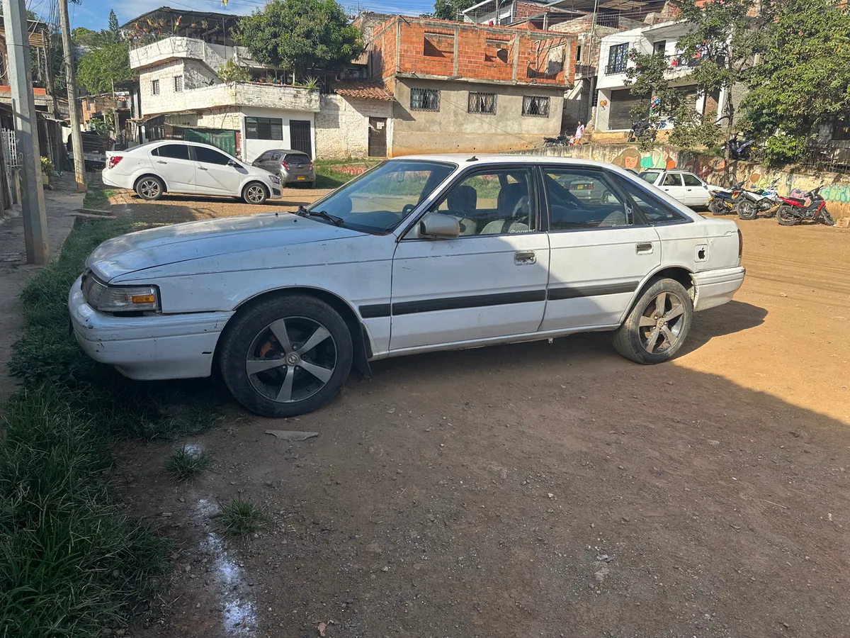 Mazda 626 1993 Blanco Cali