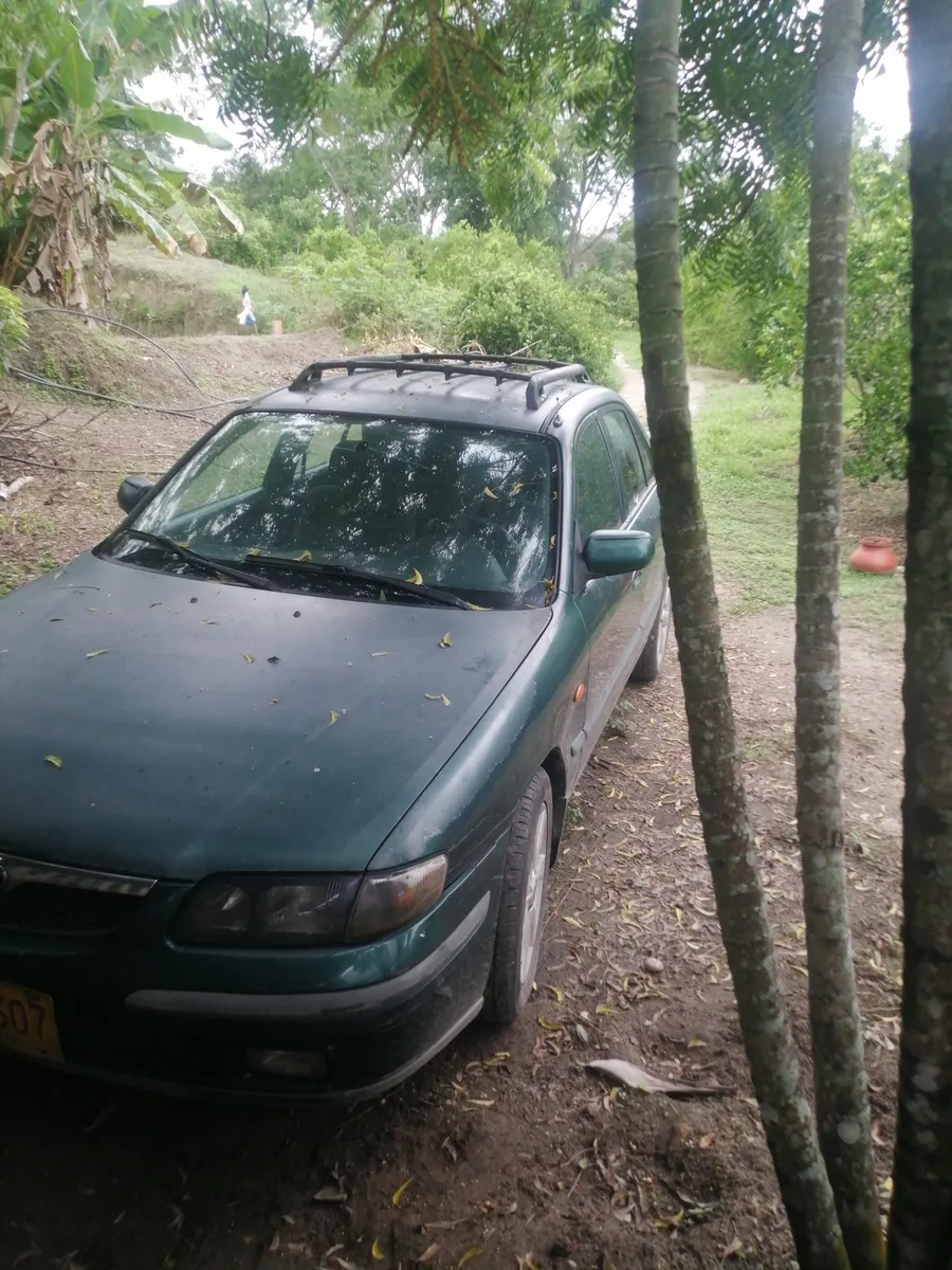 Mazda 626 1998 Verde Bogotá