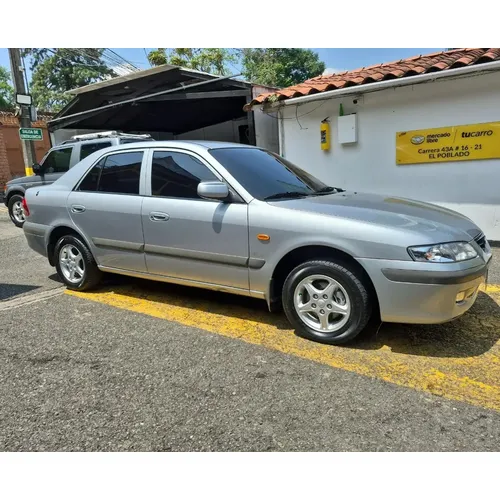 Mazda 626 2005 Gris Medellín