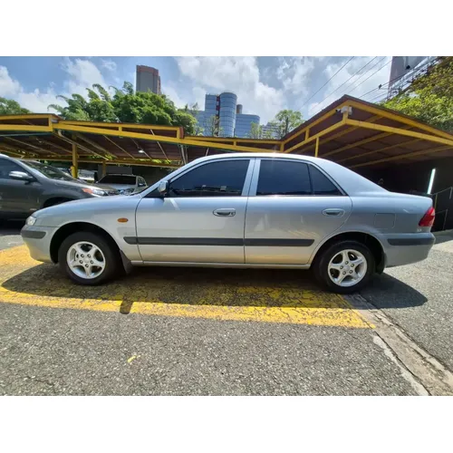Mazda 626 2005 Gris Medellín