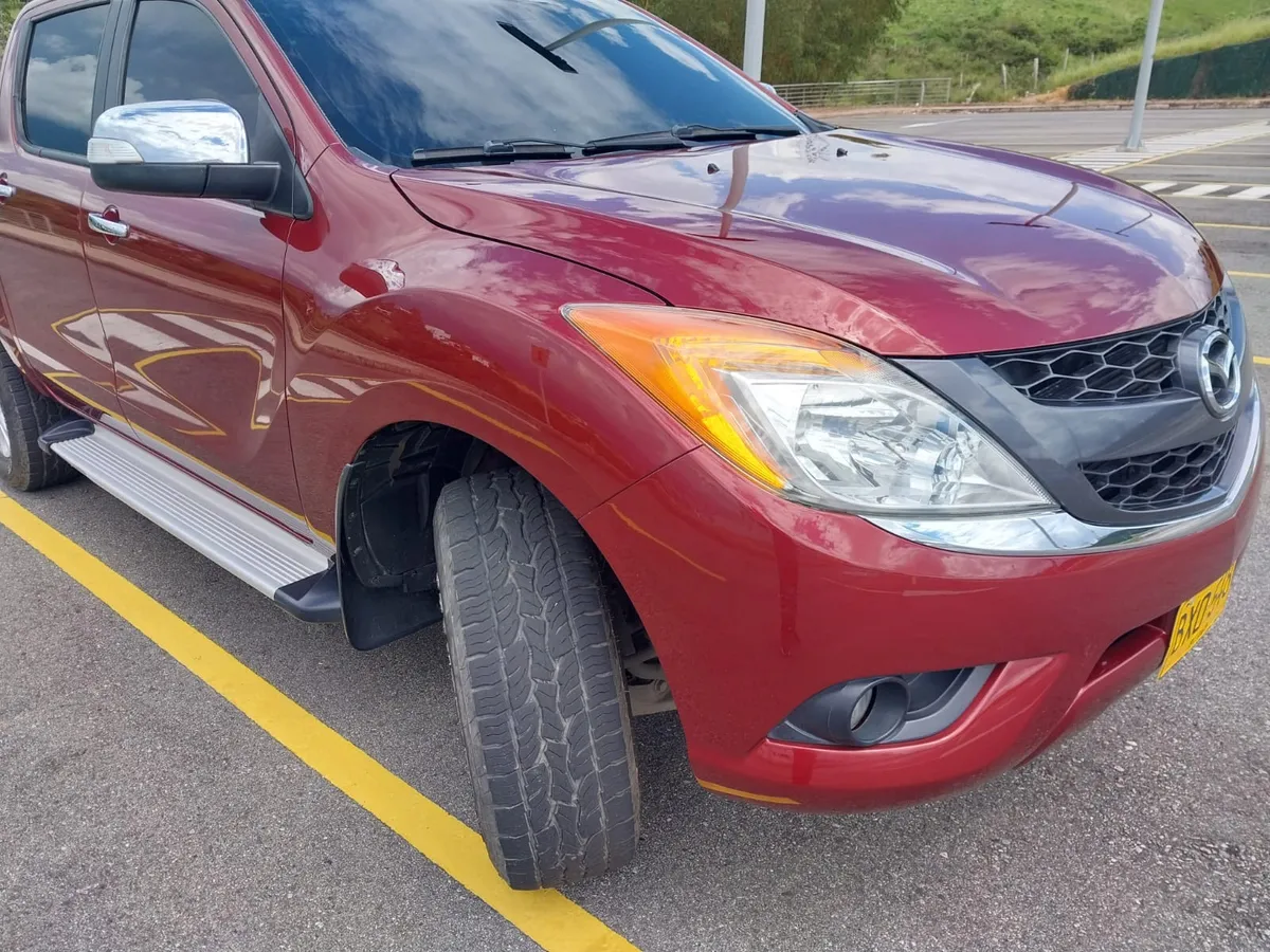Mazda BT-50 2014 Rojo Ocaña