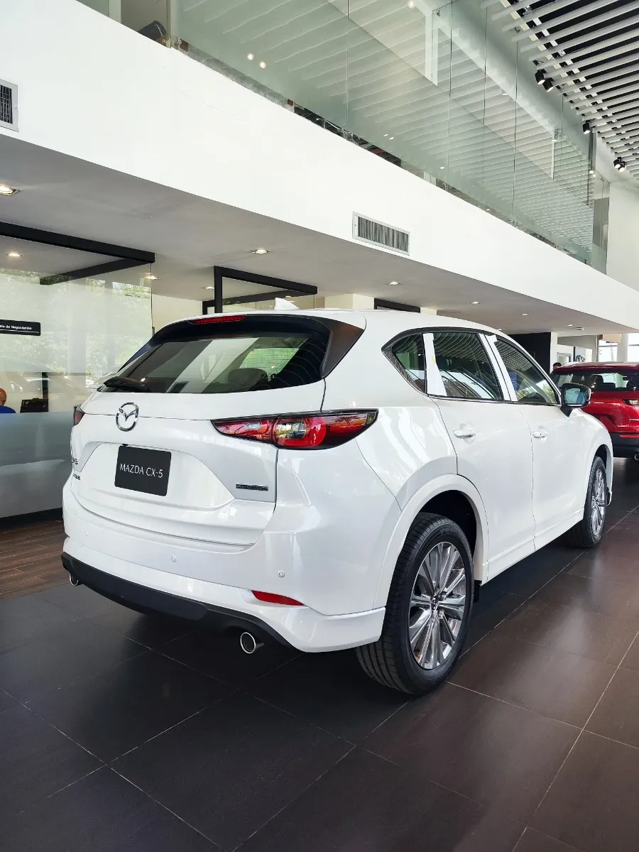 Mazda CX-5 2025 Blanco Medellín