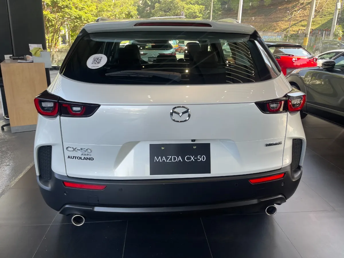 Mazda CX-50 2024 Blanco Medellín