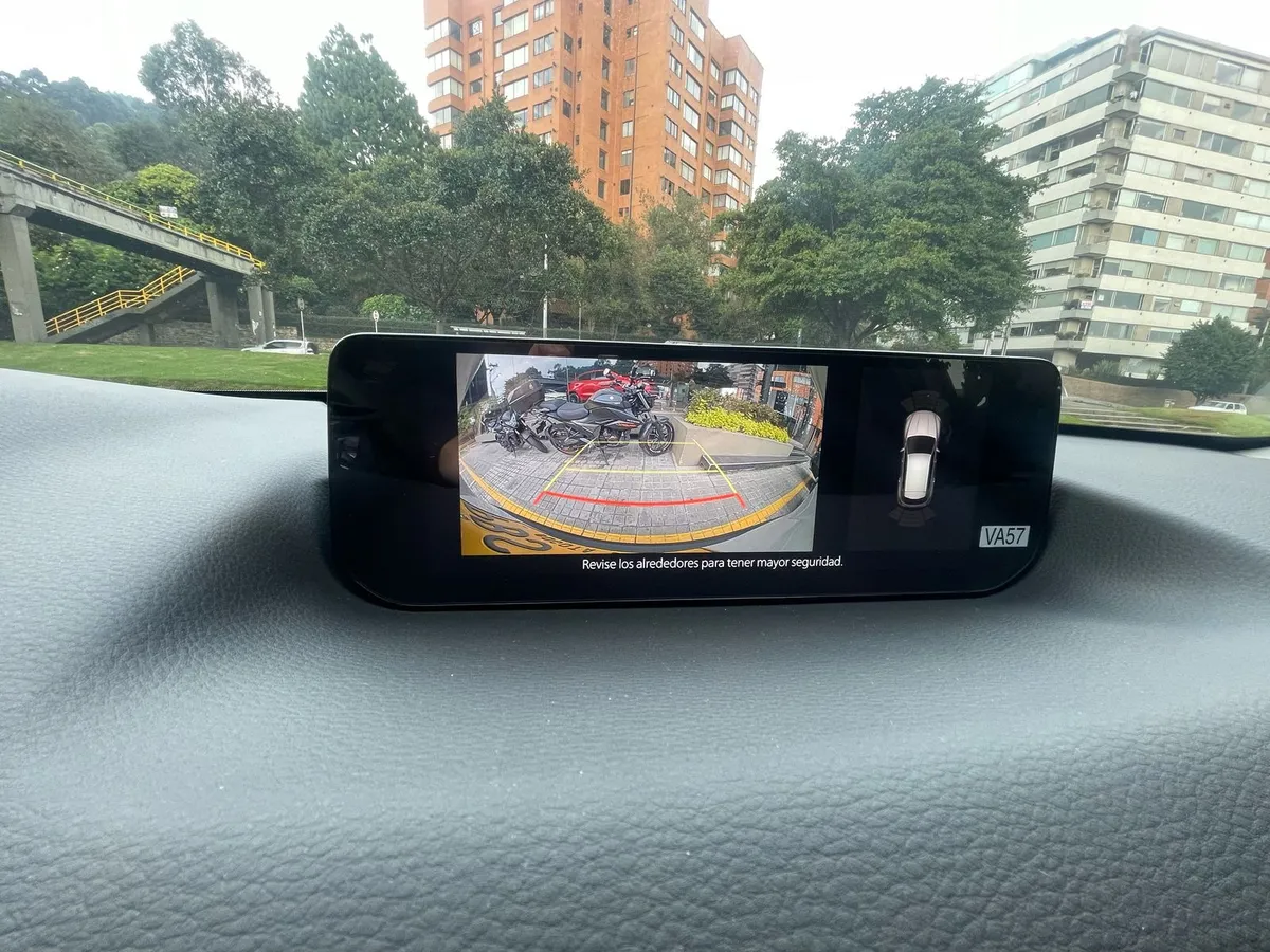 Mazda CX-30 2026 Gris Neiva