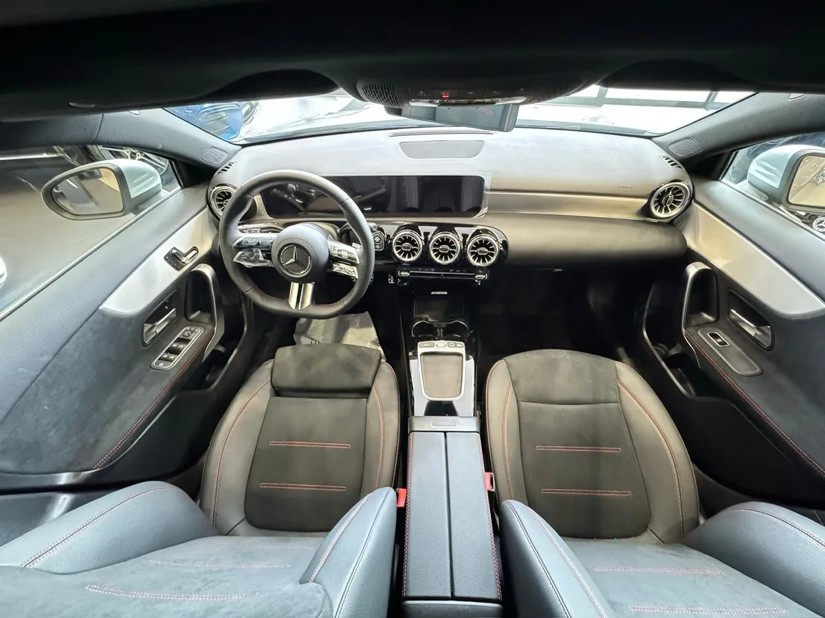 Mercedes-Benz A 250 2026 Plateado Bogotá