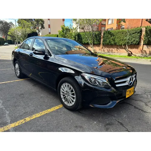 Mercedes-Benz C 180 2015 Negro Bogotá